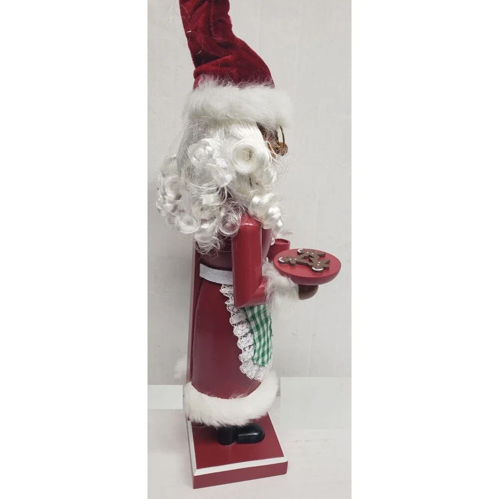 Wooden Christmas Nutcracker,14